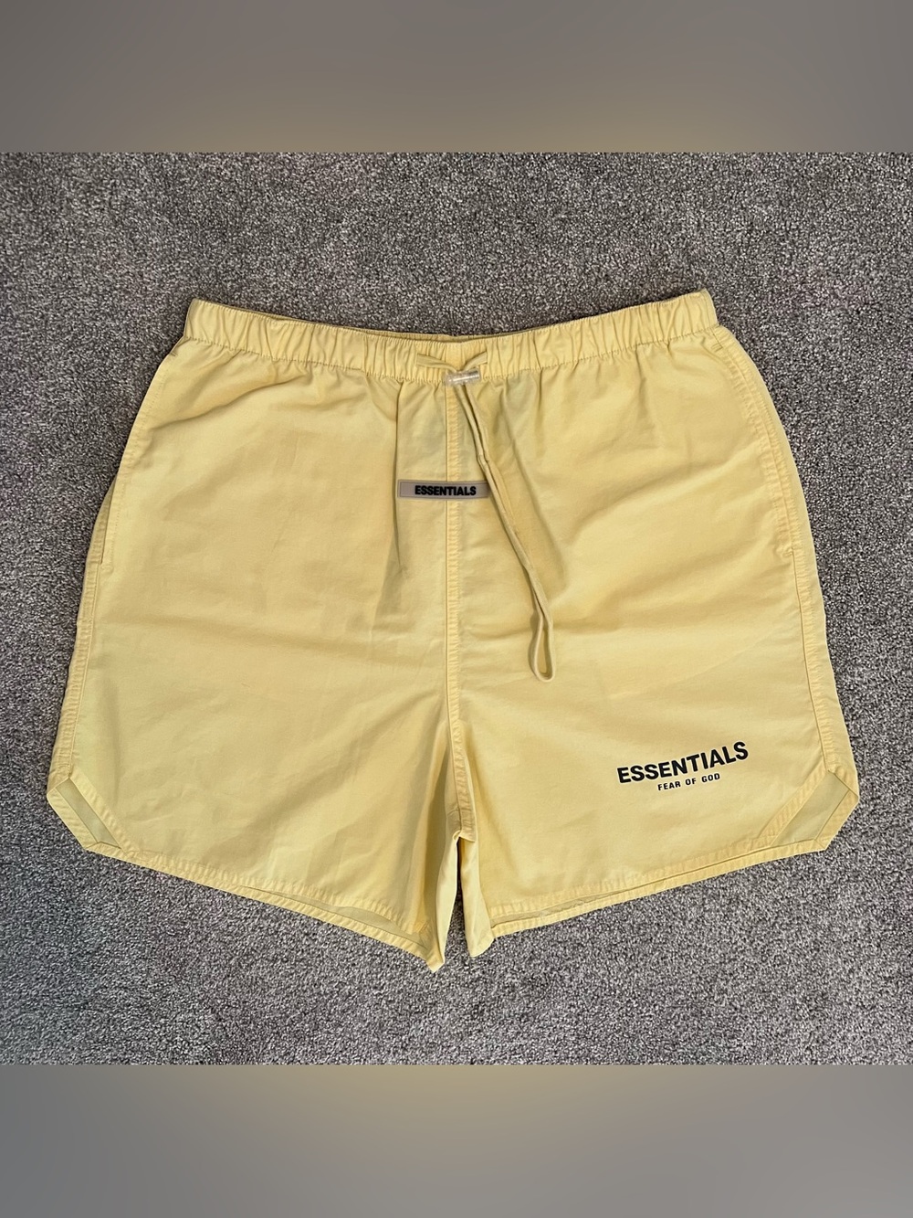 FEAR OF GOD ESSENTIALS Volley Shorts